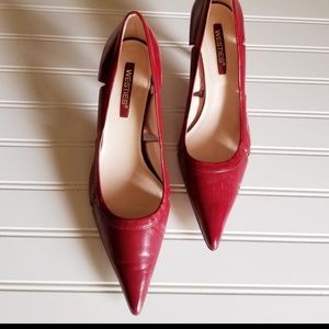 Westies Pointed Toe Gorgeous Heels Size 8M